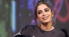 Após suposto affair, Anitta esclarece: “Não estou namorando”